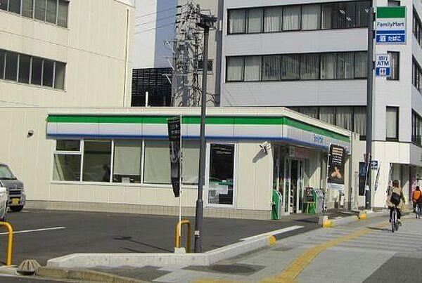 【周辺】ファミリーマート伏見通大須店 徒歩3分。 220m