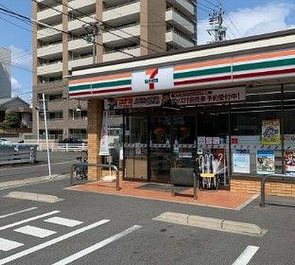 【周辺】セブンイレブン名古屋陶生町店 徒歩5分。 400m