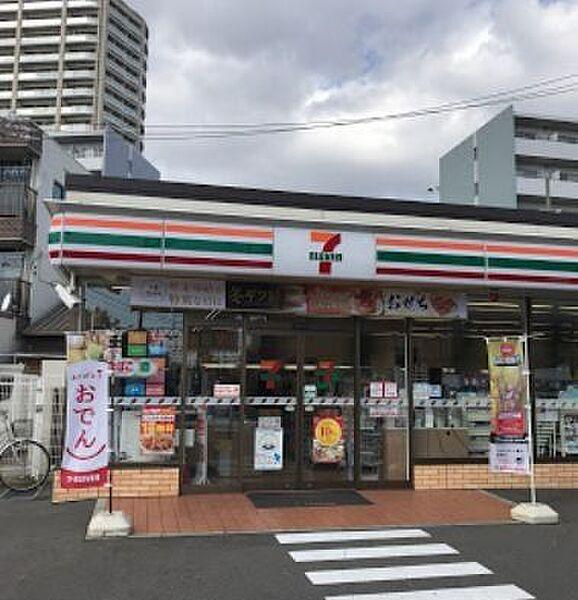 【周辺】セブンイレブン名古屋沢下町店 徒歩10分。 740m
