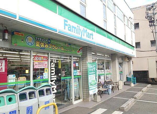 【周辺】ファミリーマート石城町店 徒歩1分。コンビニ 60m