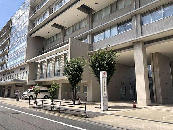 【周辺】【大森赤十字病院】武蔵野赤十字病院に次いで、東京都支部2ヶ所目の病院として、1953年7月に開設された。 570m