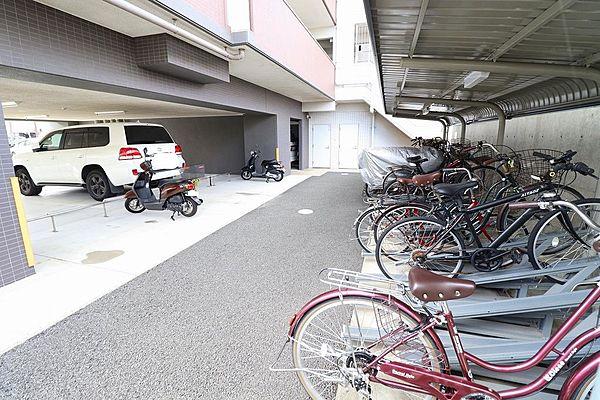 【駐車場】駐輪場・バイク置き場