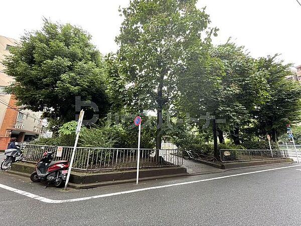 【周辺】江戸橋公園 徒歩14分。 1050m