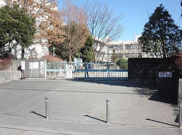 【周辺】【小学校】東松山市立新宿小学校まで536ｍ