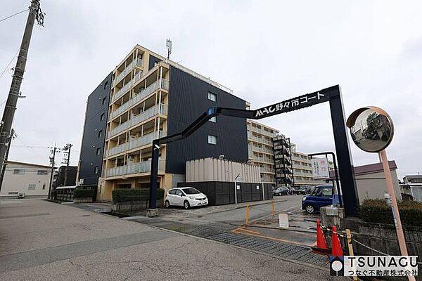 【外観】菅原小学校・野々市中学校まで徒歩10分圏内です。