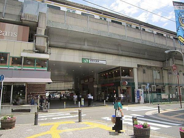 【周辺】武蔵中原駅(JR東日本 南武線) 徒歩12分。 720m