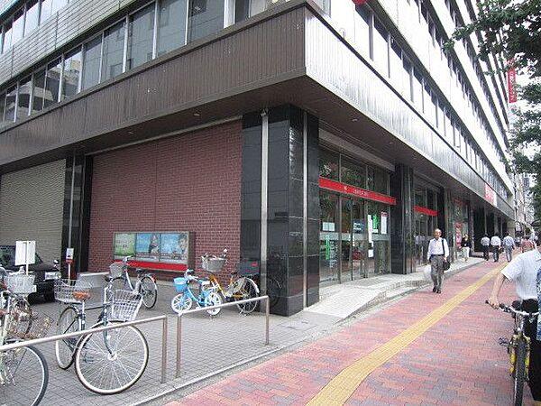 【周辺】三菱東京ＵＦＪ銀行 徒歩4分。銀行 320m