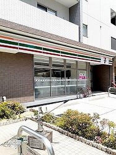 【周辺】セブンイレブン新宿水道町中央店まで115m