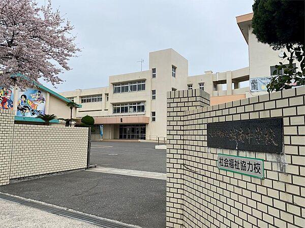 【周辺】福岡市立城南中学校（604m）