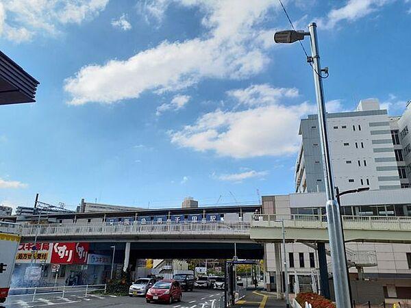 【周辺】阪急千里線南千里駅 960m