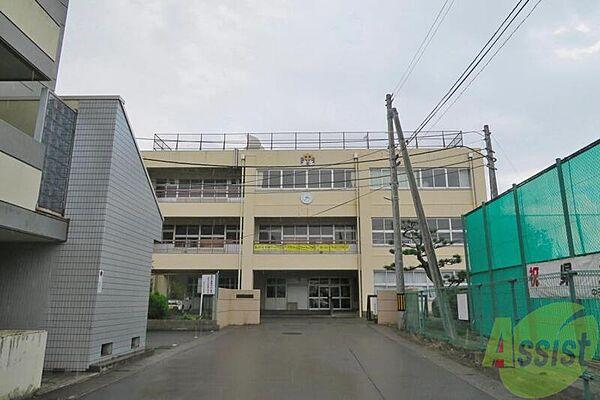 【周辺】仙台市立中田中学校 81m