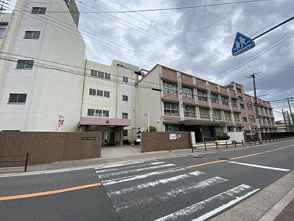 【周辺】【中学校】大阪市立三稜中学校まで765ｍ