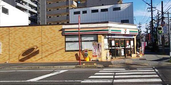 【周辺】セブンイレブン名古屋新栄2飯田街道店 徒歩2分。 90m