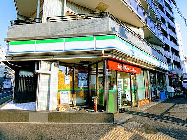 【周辺】ファミリーマート 海田宮西町店　徒歩３分