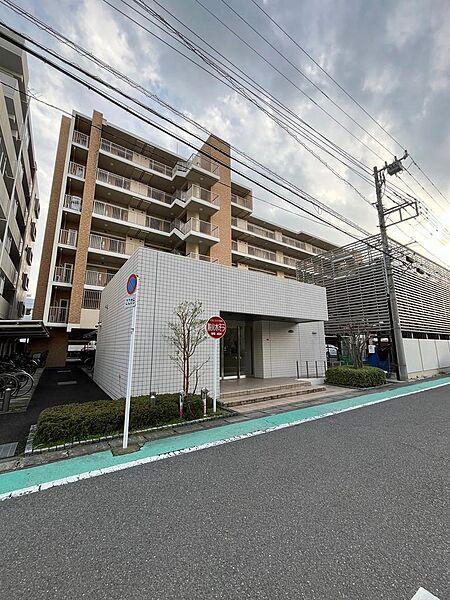 【外観】小田急線「厚木」駅徒歩10分に位置するマンション！周辺には商業施設多数！