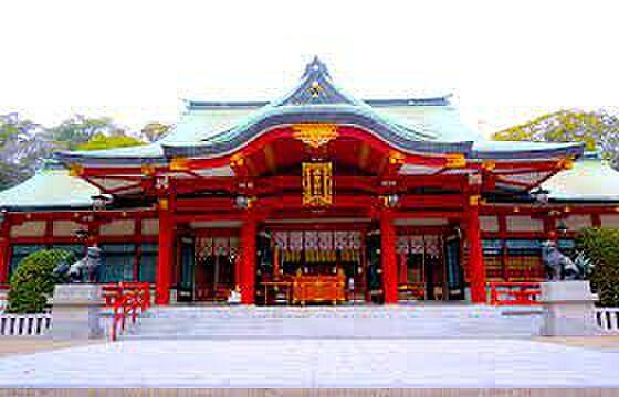【周辺】福男で有名な西宮神社はマンションから徒歩2分です。