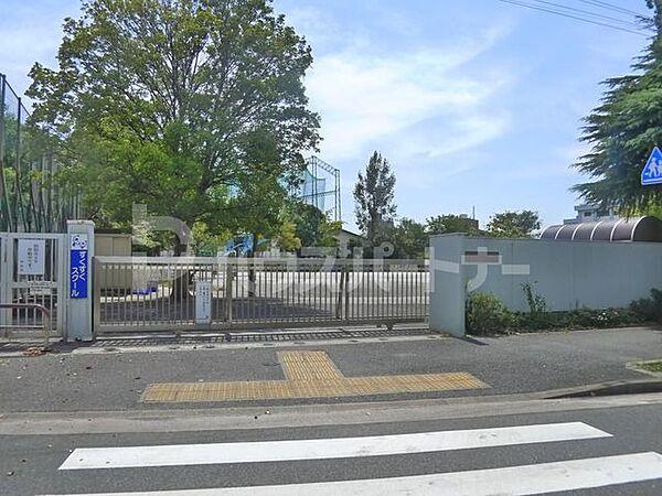 【周辺】江戸川区立大杉第二小学校 徒歩7分。 500m
