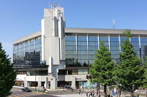 【周辺】信濃町駅(JR東日本 中央本線) 徒歩9分。 670m