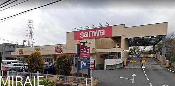 【周辺】sanwa中町店 徒歩9分。 680m