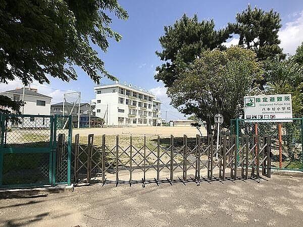 【周辺】仙台市立八本松小学校 徒歩10分。 750m