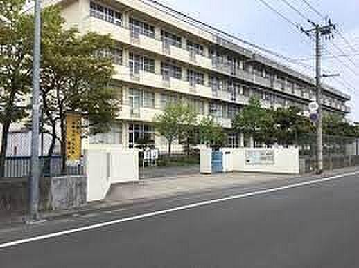 【周辺】仙台市立沖野中学校 徒歩6分。 420m