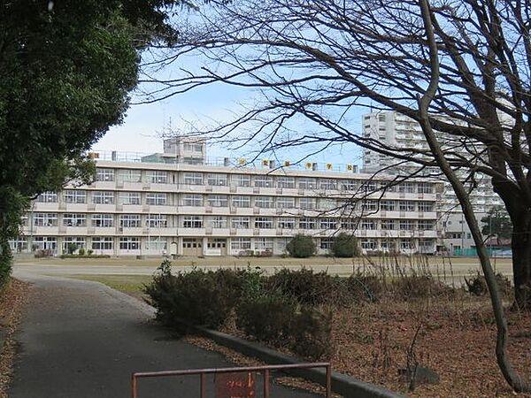 【周辺】仙台市立東華中学校 徒歩8分。 570m