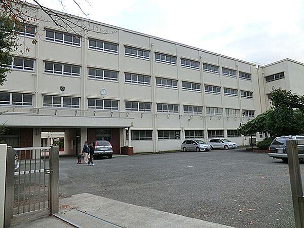 【周辺】横浜市立港南台第一中学校　1180ｍ