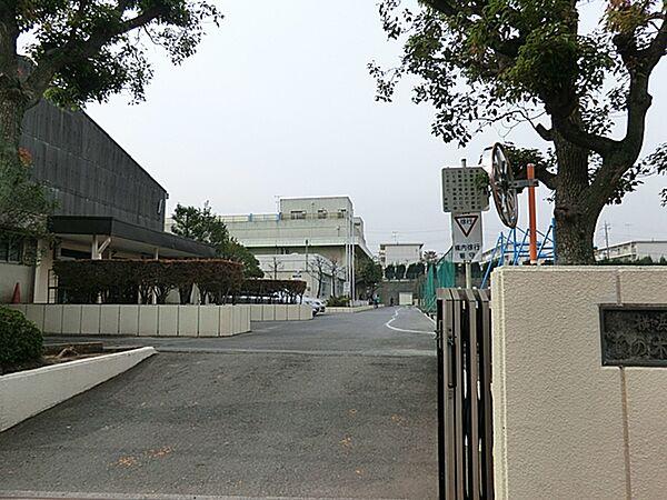 【周辺】横浜市立藤の木中学校　1350ｍ