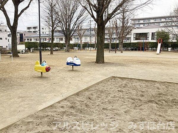 【周辺】【公園】松の木公園まで180ｍ