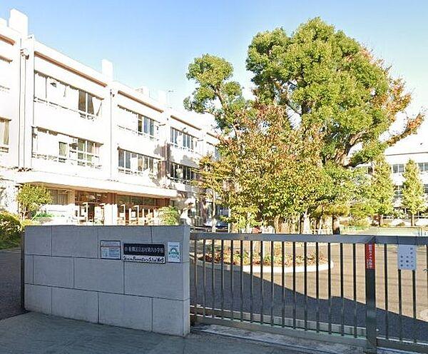 【周辺】板橋区立志村第六小学校 徒歩3分。 230m
