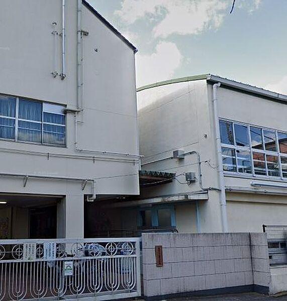 【周辺】板橋区立弥生小学校 徒歩5分。 380m