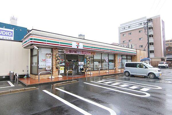 【周辺】セブン－イレブン　名古屋上飯田南町店