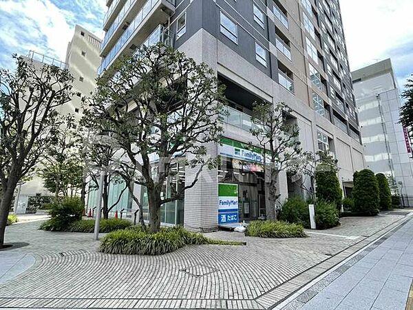 【周辺】ファミリーマート　東池袋春日通り店 徒歩2分。 110m