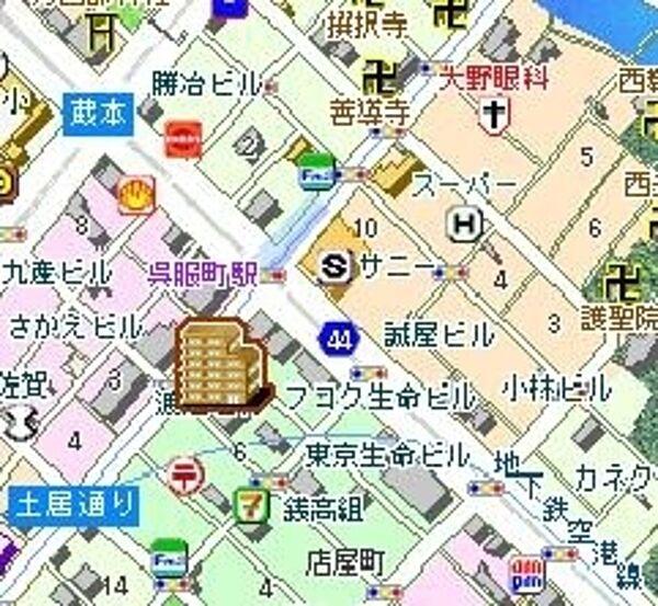 【地図】地下鉄呉服町駅よりすぐです。
