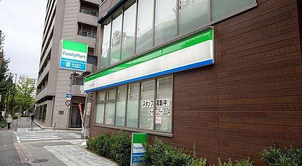 【周辺】ファミリーマート江戸堀2丁目店 350m