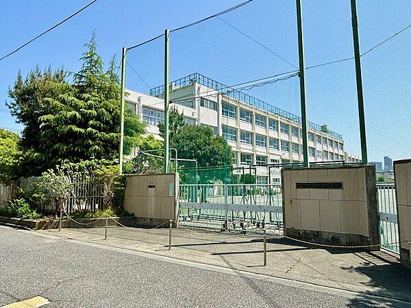 【周辺】富士中学校 徒歩5分です。2024年4月撮影