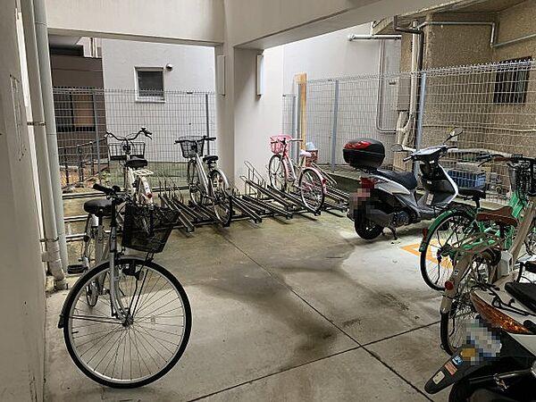 【駐車場】駐輪スペースもあります