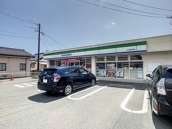 【周辺】ファミリーマート山口楠木町店(1、313m)