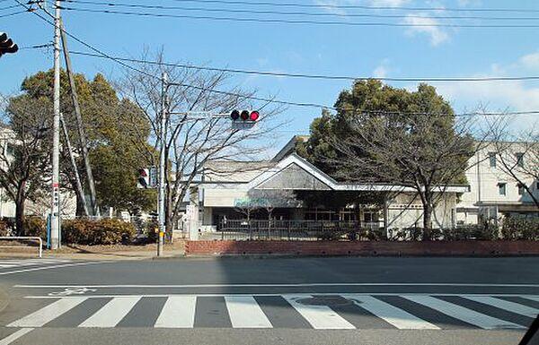 【周辺】【中学校】吾妻中学校まで1600ｍ