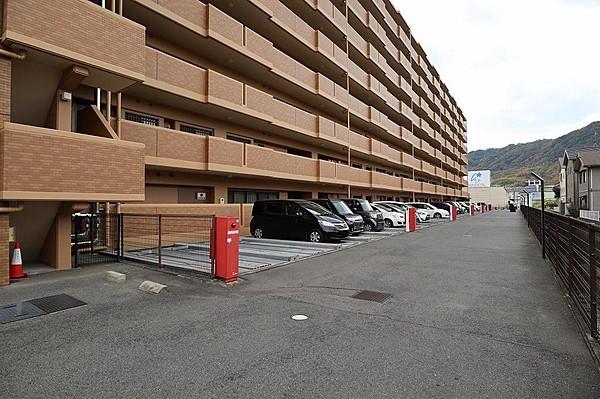 【駐車場】駐車もしやすいゆったりとしたスペースです！
