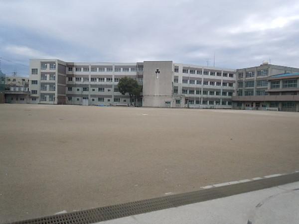 【周辺】【中学校】名古屋市立藤森中学校まで593ｍ