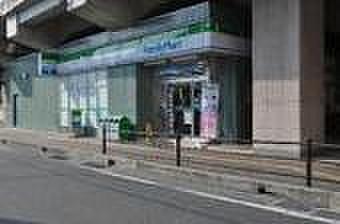 【周辺】コンビニエンスストアファミリーマート　市川妙典駅店まで131ｍ