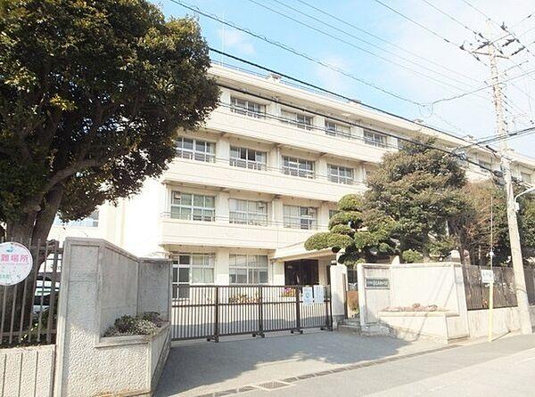 【周辺】中学校「千葉市立幕張本郷中学校まで442m」
