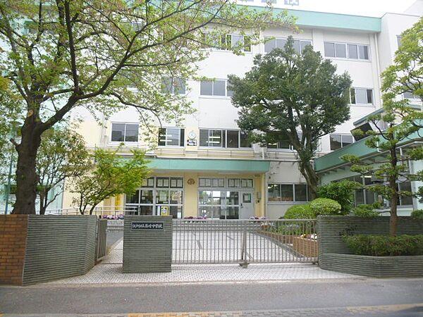 【周辺】中学校「江戸川区立篠崎中学校まで718m」