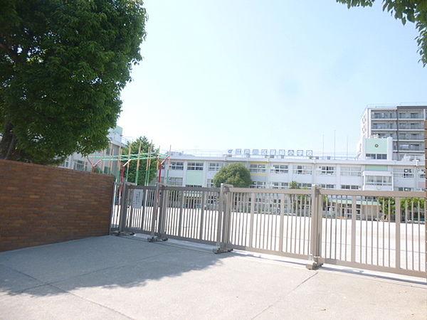 【周辺】小学校「江戸川区立篠崎小学校まで595m」