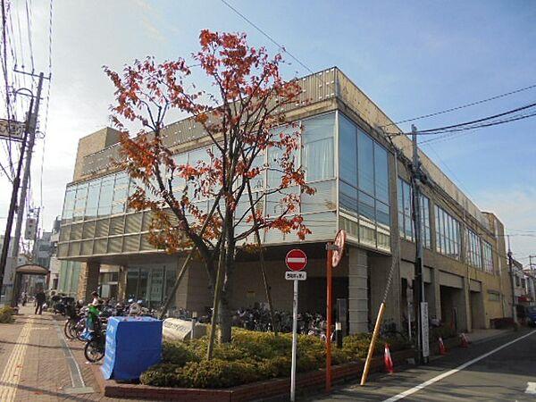 【周辺】図書館「江戸川区立松江図書館まで462m」
