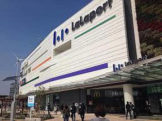 【周辺】ショッピング施設「京王百貨店ららぽーと富士見店まで3217m」