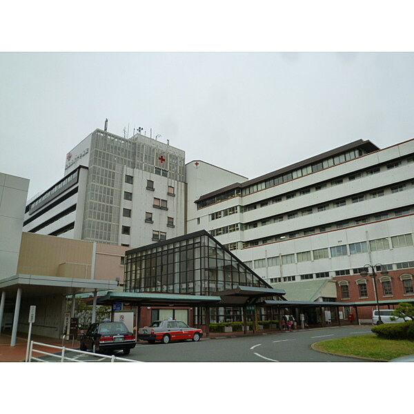 【周辺】病院「武蔵野赤十字病院まで432m」