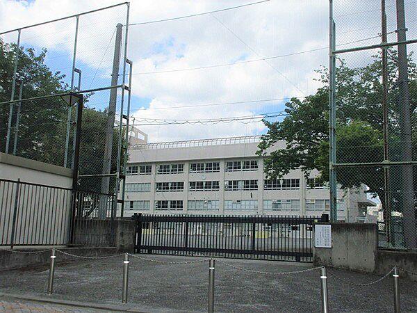 【周辺】小学校「狛江市立狛江第一小学校まで800m」