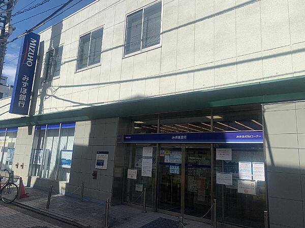 【周辺】銀行「みずほ銀行調布仙川支店まで427m」
